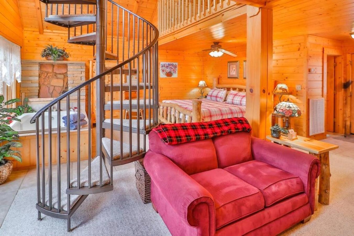Romantic, Honeymoon Cabin In The Smokies! แกตลิงเบิร์ก ภายนอก รูปภาพ