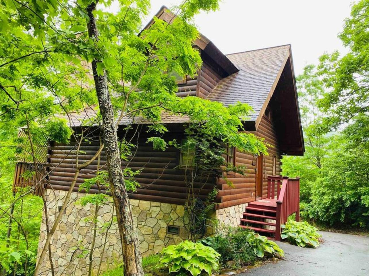 Romantic, Honeymoon Cabin In The Smokies! แกตลิงเบิร์ก ภายนอก รูปภาพ