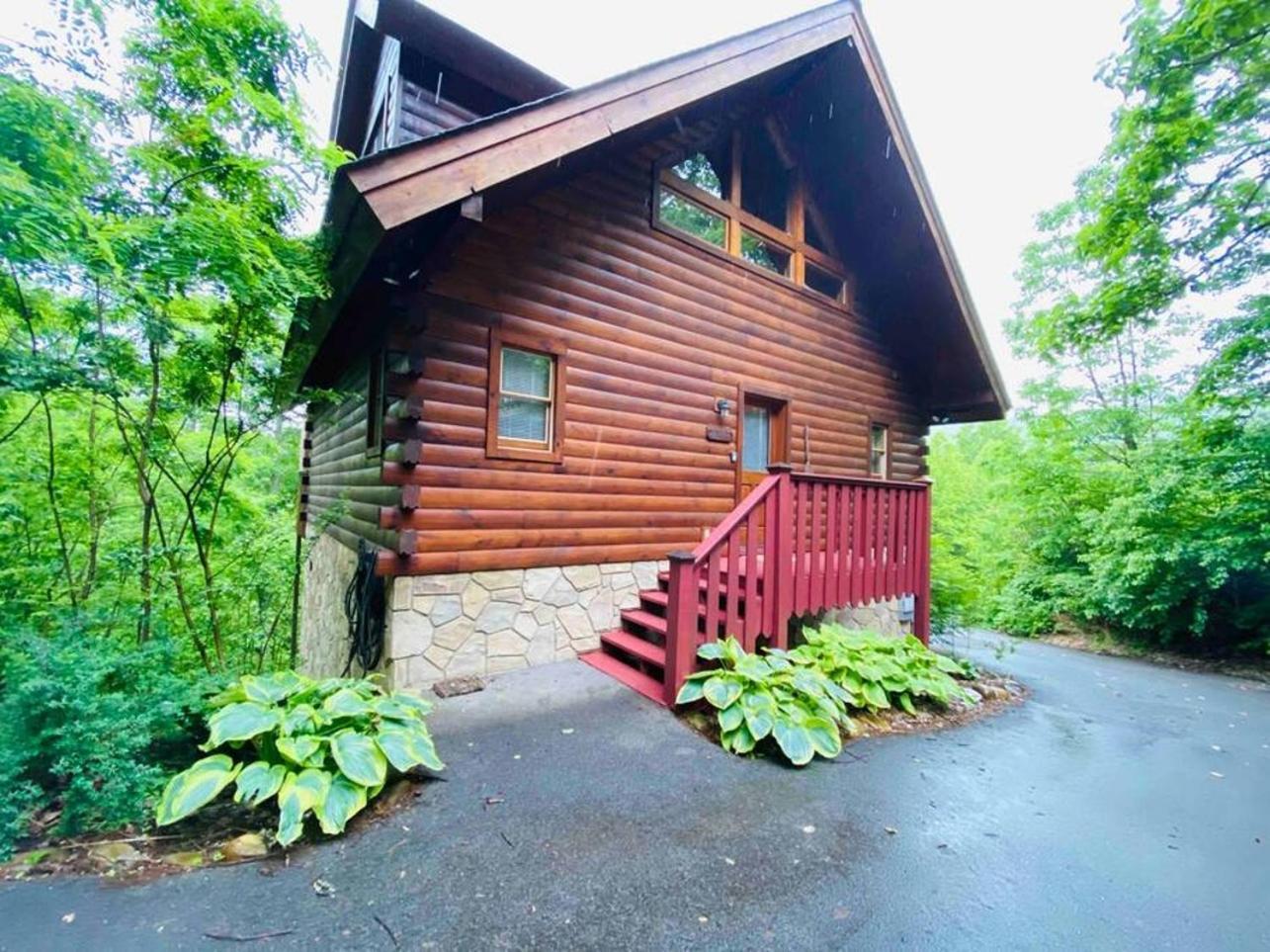 Romantic, Honeymoon Cabin In The Smokies! แกตลิงเบิร์ก ภายนอก รูปภาพ