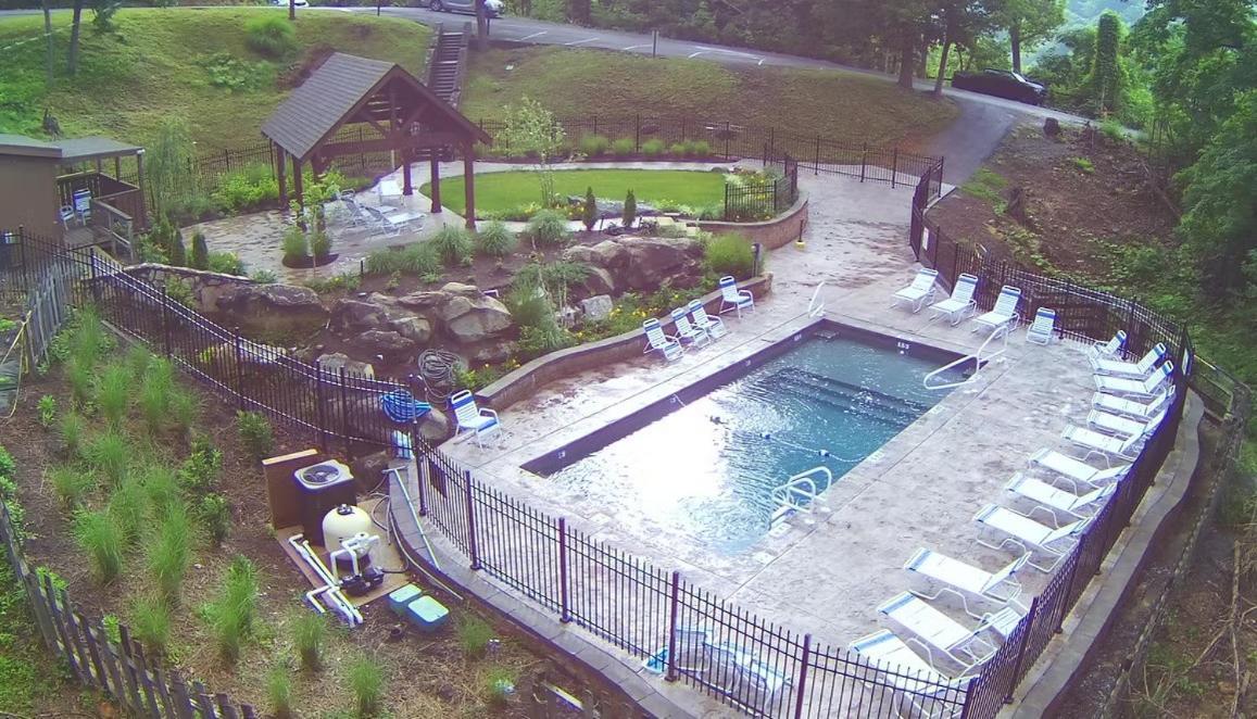 Romantic, Honeymoon Cabin In The Smokies! แกตลิงเบิร์ก ภายนอก รูปภาพ